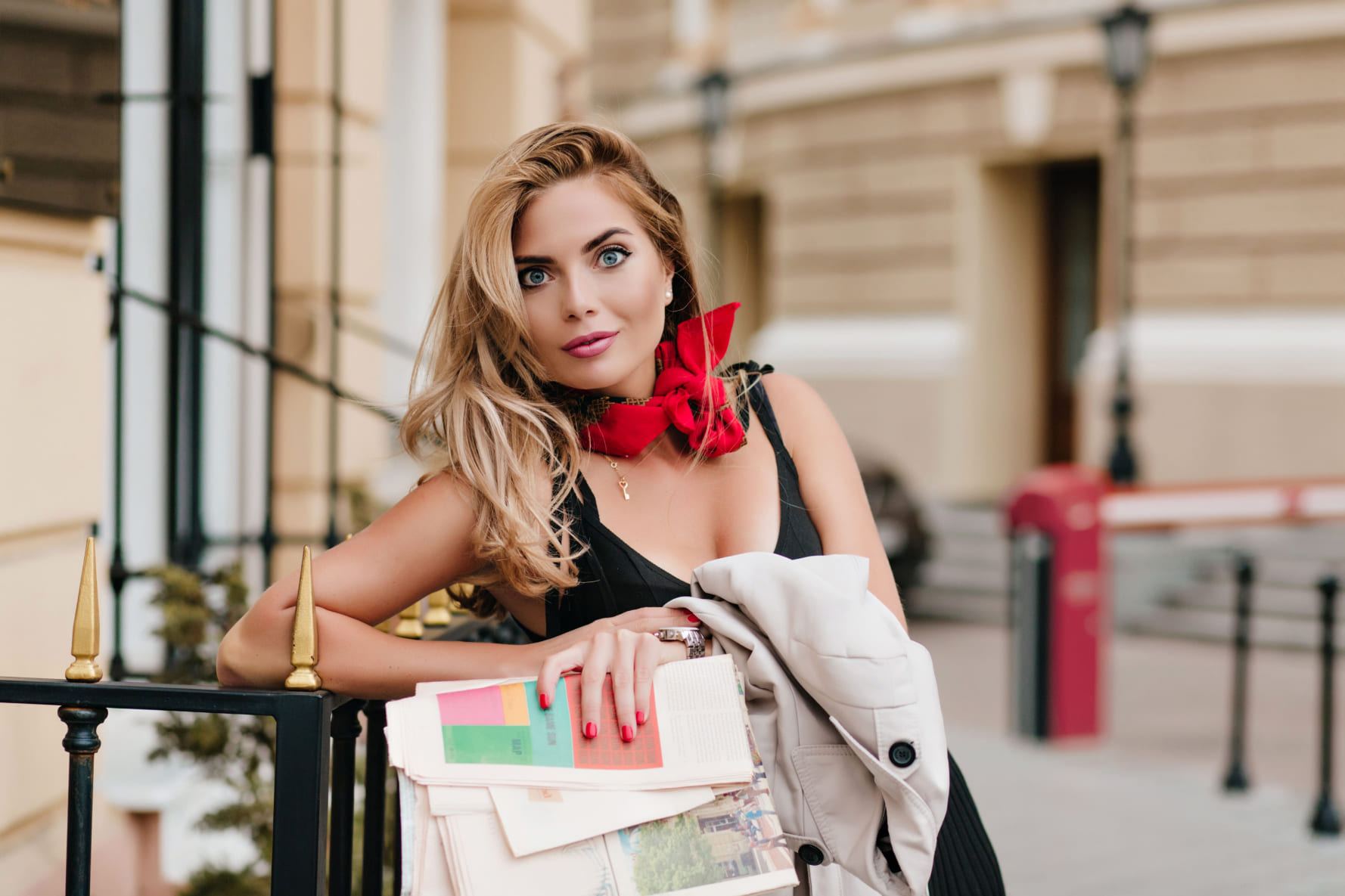 LolliHub - Features of Escort Services in Major Cities of England: London, Birmingham, Leeds, Cambridge, Oxford, and Manchester