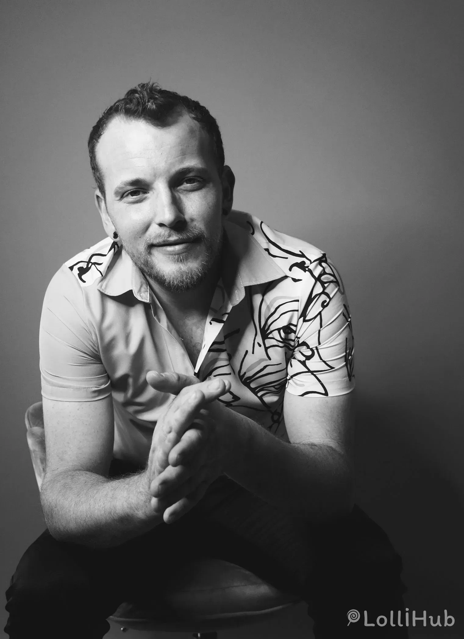 LolliHub - Los Angeles Escorts - Model Cole Chambers